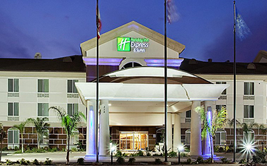 Holiday Inn Express & Suites